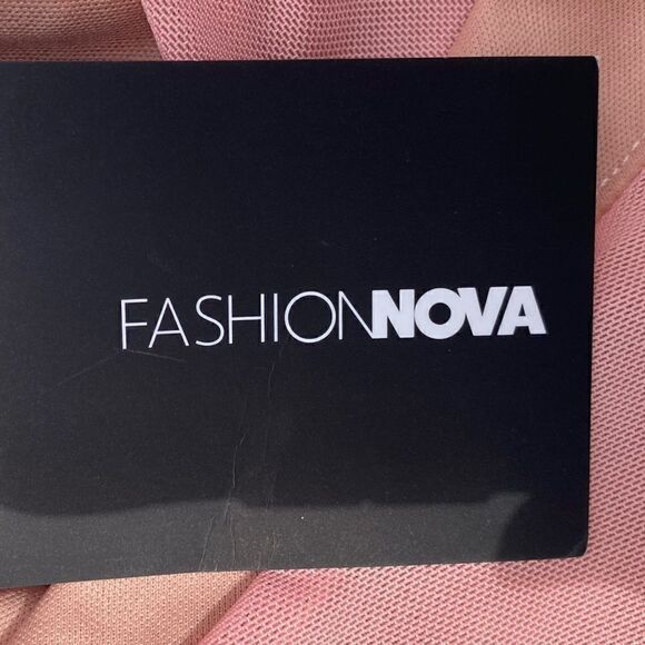 Fashion Nova Flowey Peach Crop Top/Cami. Size XS. NWT - Picture 7 of 7